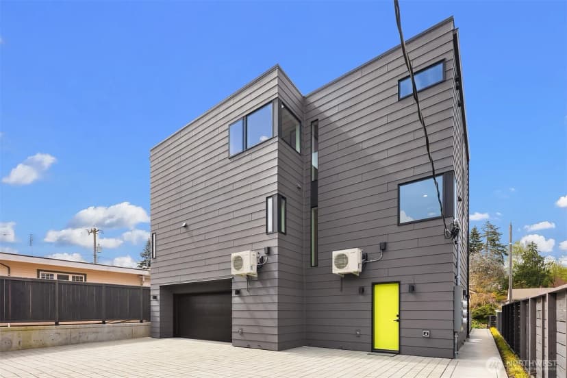 Property photo for 3650 51st Avenue Sw #b, Seattle photo 22