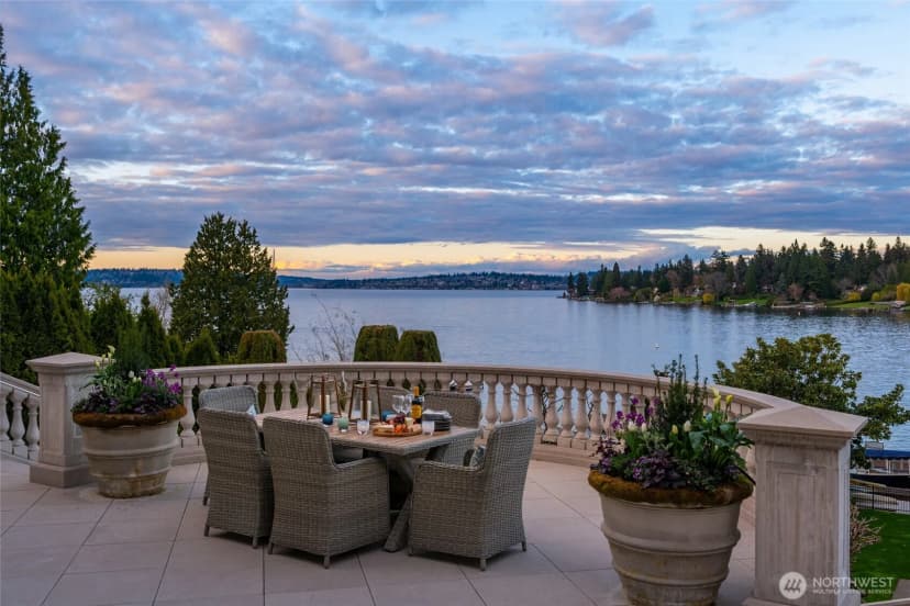 Property photo for 3602 Evergreen Point Road, Medina