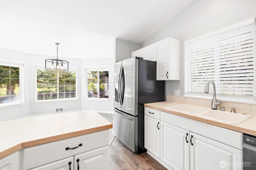 Property photo for 140 America Boulevard, Sequim photo 13