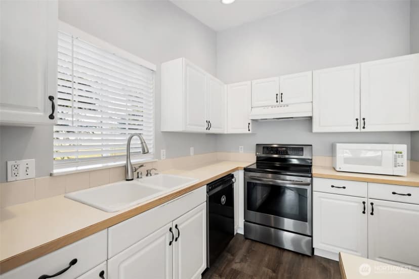 Property photo for 140 America Boulevard, Sequim photo 12