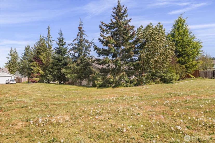 Property photo for 140 America Boulevard, Sequim photo 2