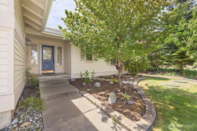 Property photo for 140 America Boulevard, Sequim photo 4