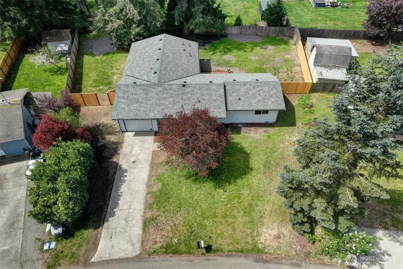 Property photo for 12120 218th Avenue Ct E, Bonney Lake photo 4
