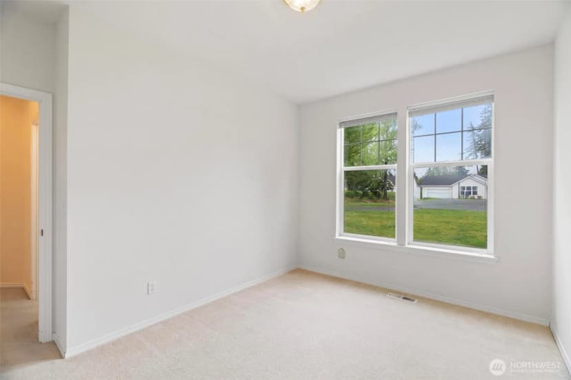 Property photo for 823 Landing Way, Centralia photo 20