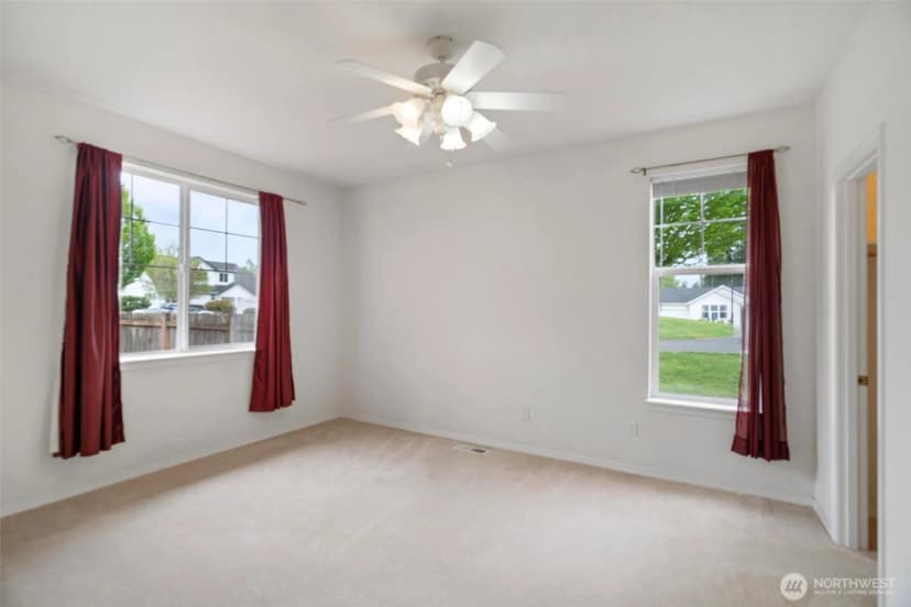 Property photo for 823 Landing Way, Centralia photo 16