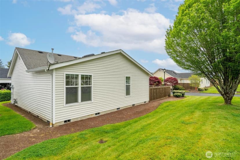 Property photo for 823 Landing Way, Centralia photo 31