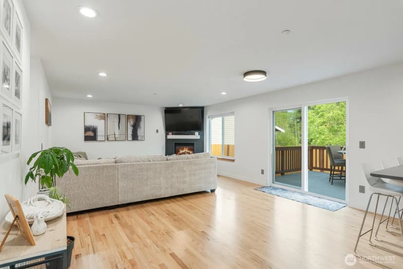 Property photo for 3561 Skylark Loop, Bellingham photo 14