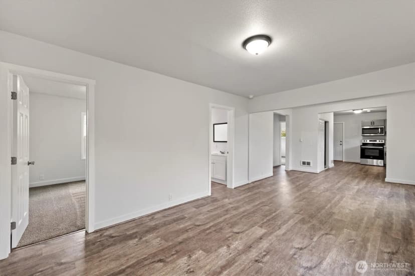 Property photo for 320 Beech Street, Longview photo 5