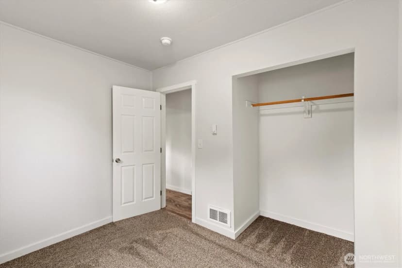 Property photo for 320 Beech Street, Longview photo 22