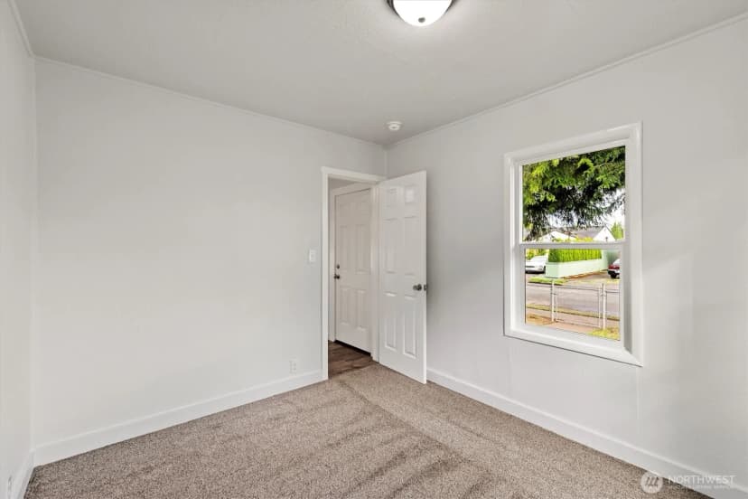 Property photo for 320 Beech Street, Longview photo 19