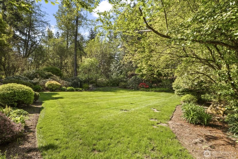 Property photo for 14333 221st Avenue Ne, Woodinville photo 39