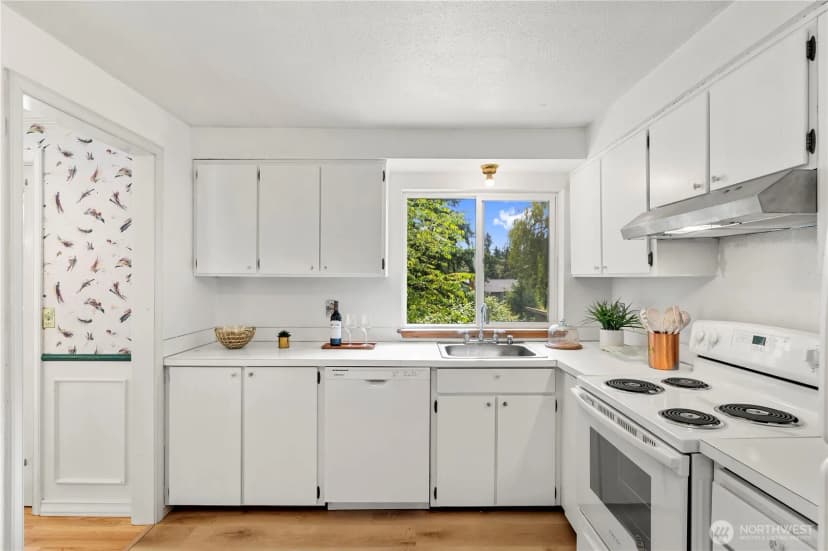 Property photo for 13513 47th Avenue Ne, Marysville photo 8