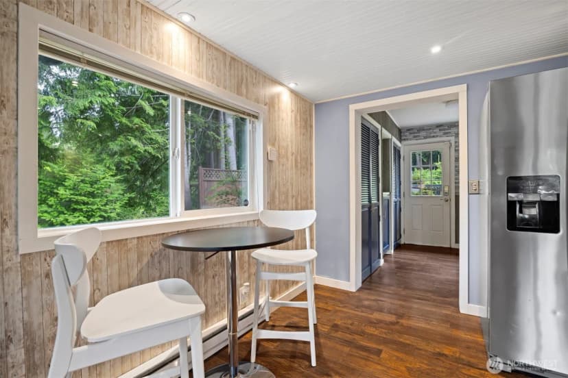 Property photo for 4130 Lakeway Drive, Bellingham photo 8
