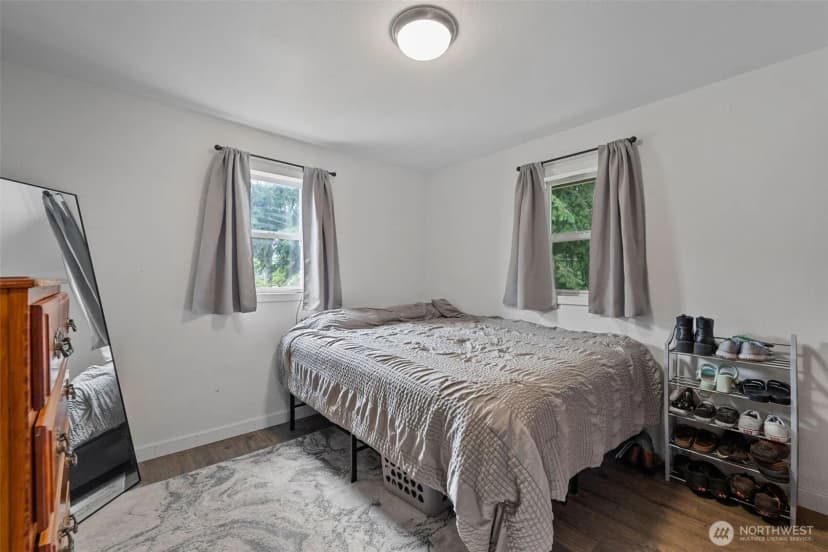 Property photo for 1301 Humphrey Avenue W, Bremerton photo 12