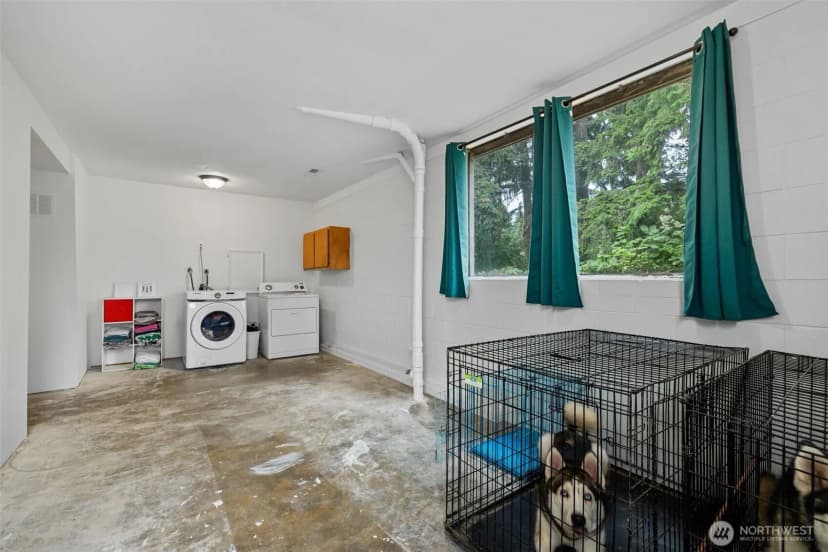 Property photo for 1301 Humphrey Avenue W, Bremerton photo 17
