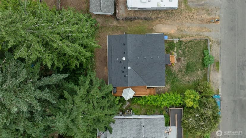 Property photo for 1301 Humphrey Avenue W, Bremerton photo 27