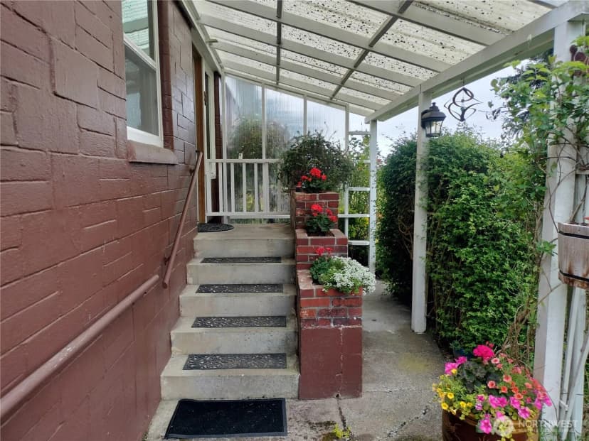 Property photo for 21926 Vashon Highway Sw, Vashon photo 13