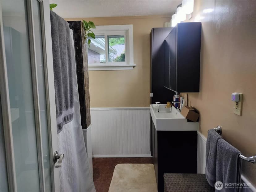 Property photo for 21926 Vashon Highway Sw, Vashon photo 10