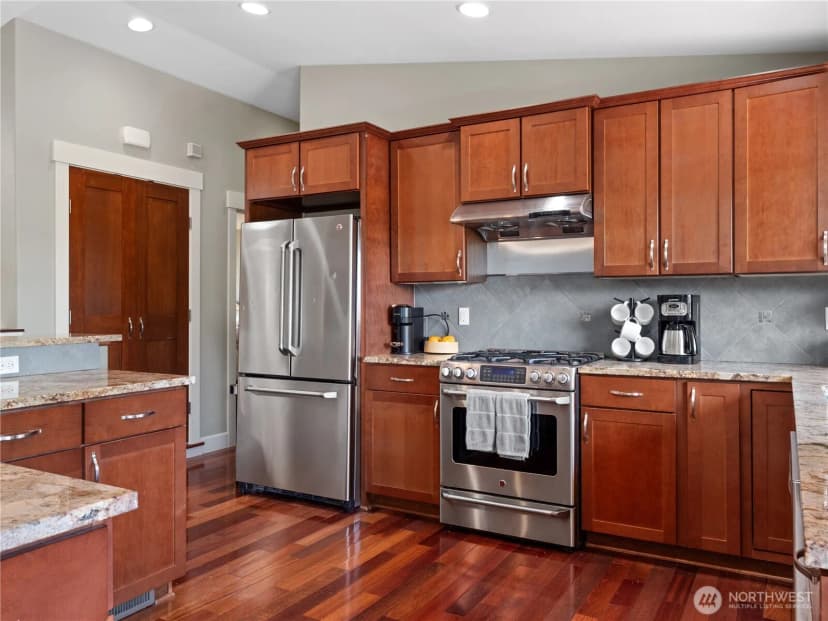 Property photo for 17111 Ne 5th Street, Bellevue photo 6
