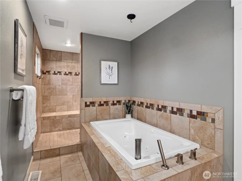 Property photo for 17111 Ne 5th Street, Bellevue photo 17