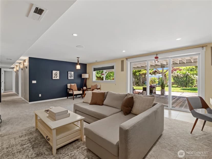 Property photo for 17111 Ne 5th Street, Bellevue photo 22