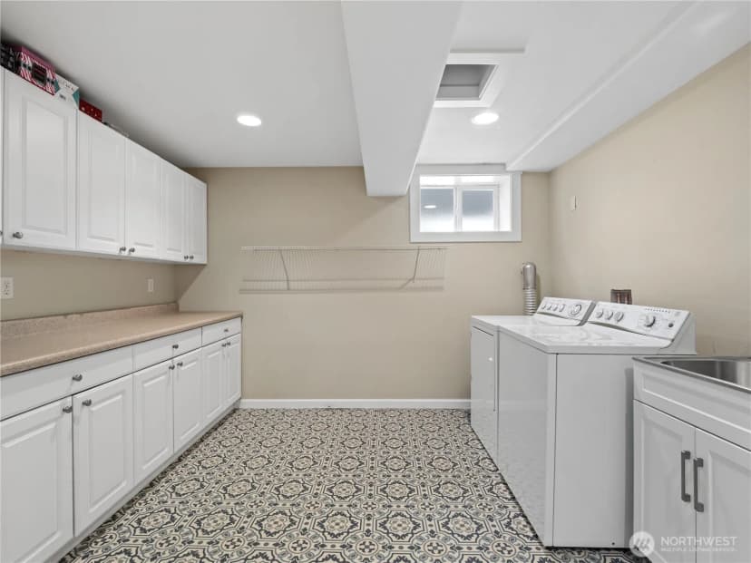 Property photo for 17111 Ne 5th Street, Bellevue photo 27