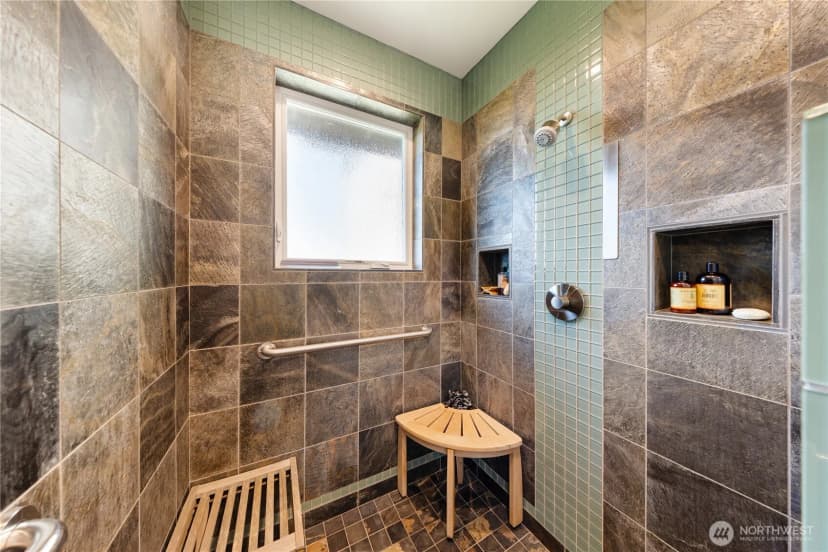 Property photo for 1808 Highland Dr, Anacortes photo 21