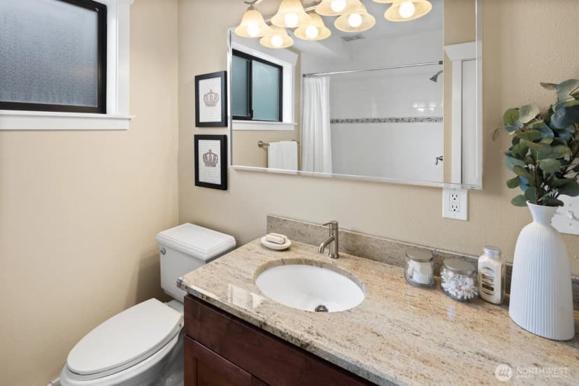Property photo for 4522 3rd Avenue Nw, Seattle photo 17
