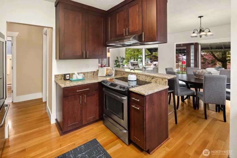 Property photo for 4522 3rd Avenue Nw, Seattle photo 7
