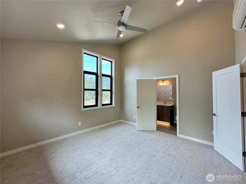 Property photo for 575 Creston Court, Bellingham photo 22