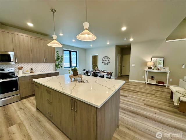 Property photo for 575 Creston Court, Bellingham photo 5
