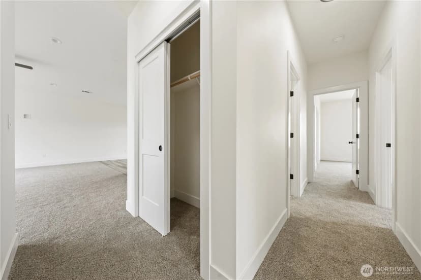 Property photo for 1129 E Mt Hood Street, Othello photo 2