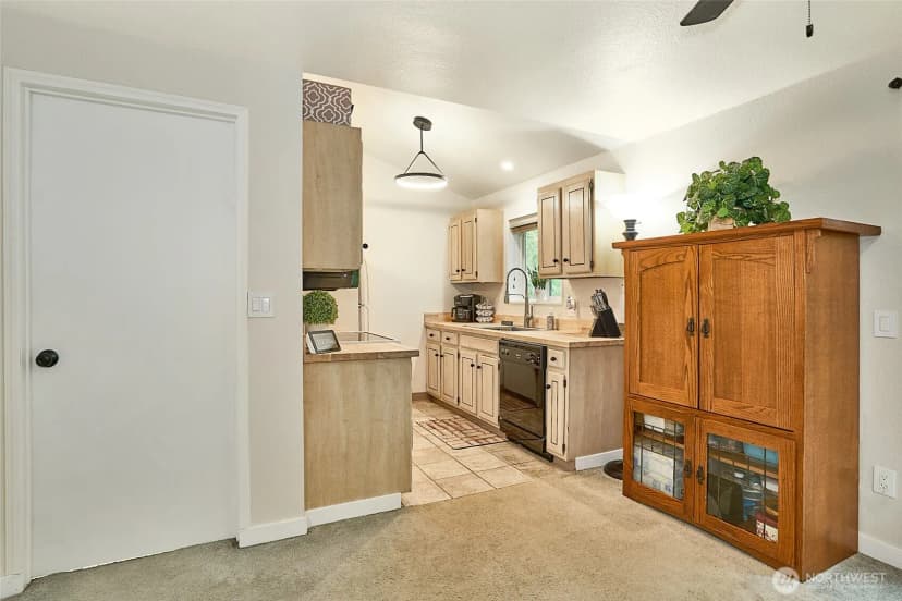 Property photo for 10822 Se 260th Street #2 B1, Kent photo 4