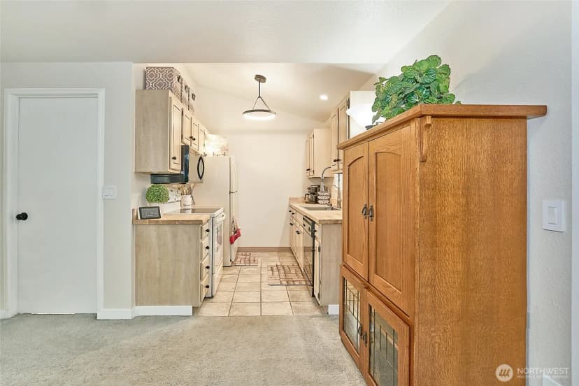 Property photo for 10822 Se 260th Street #2 B1, Kent photo 6