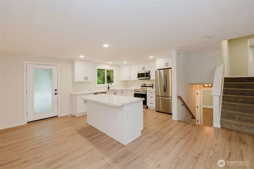 Property photo for 5450 Ne Laura Loop, Poulsbo photo 9