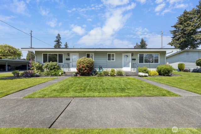 Property photo for 1100 7th Avenue Se #12, Puyallup photo 2