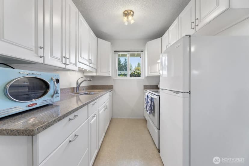 Property photo for 1100 7th Avenue Se #12, Puyallup photo 9