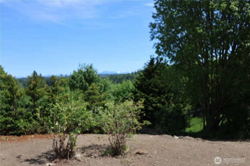 Property photo for 2005 Stone Ridge Drive, Snohomish photo 16