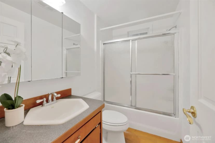 Property photo for 23416 38th Place W, Brier photo 18