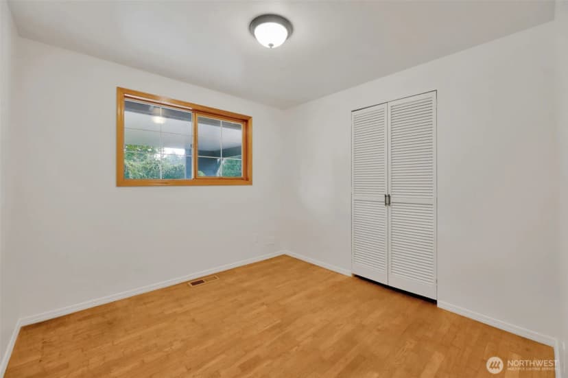 Property photo for 23416 38th Place W, Brier photo 19
