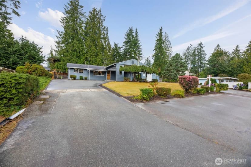 Property photo for 23416 38th Place W, Brier photo 22