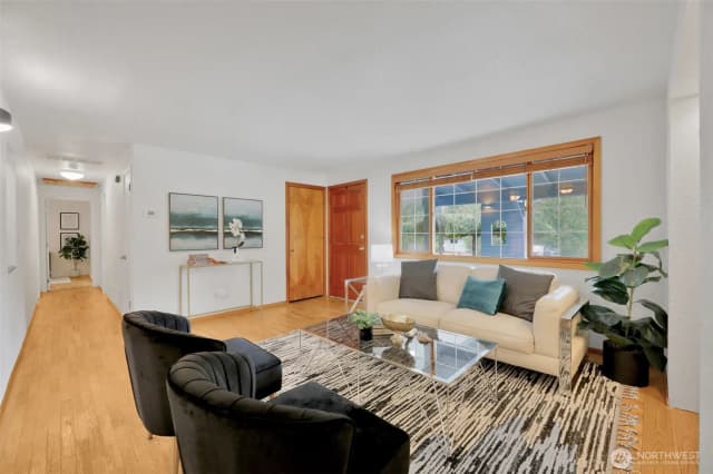 Property photo for 23416 38th Place W, Brier photo 5