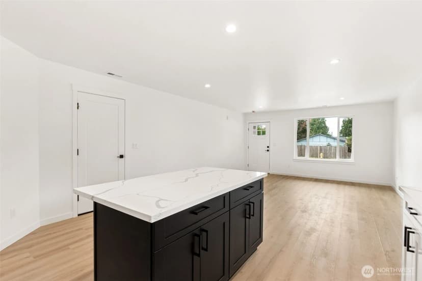 Property photo for 99 Skyline Drive, Elma photo 6