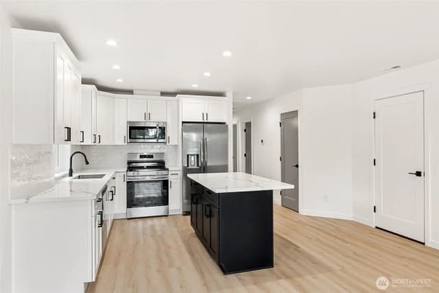 Property photo for 99 Skyline Drive, Elma photo 4