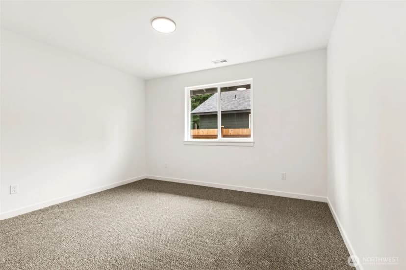 Property photo for 99 Skyline Drive, Elma photo 11