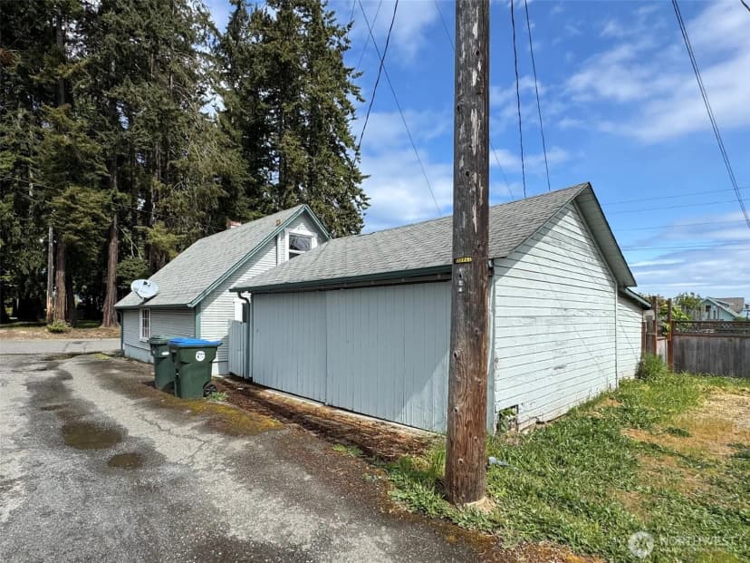 Property photo for 702 E 2nd Street, Port Angeles photo 38
