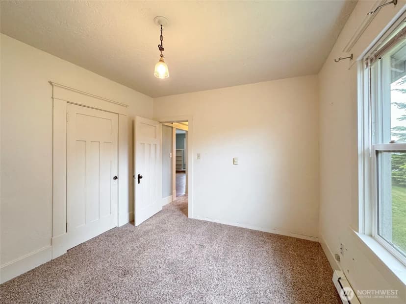 Property photo for 702 E 2nd Street, Port Angeles photo 17