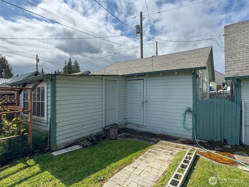 Property photo for 702 E 2nd Street, Port Angeles photo 37