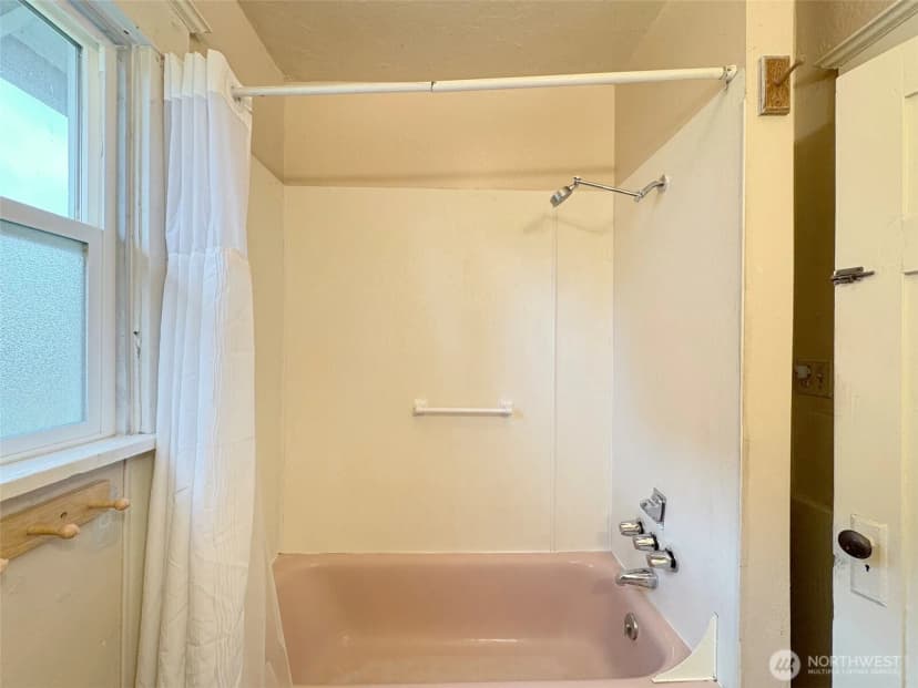 Property photo for 702 E 2nd Street, Port Angeles photo 15