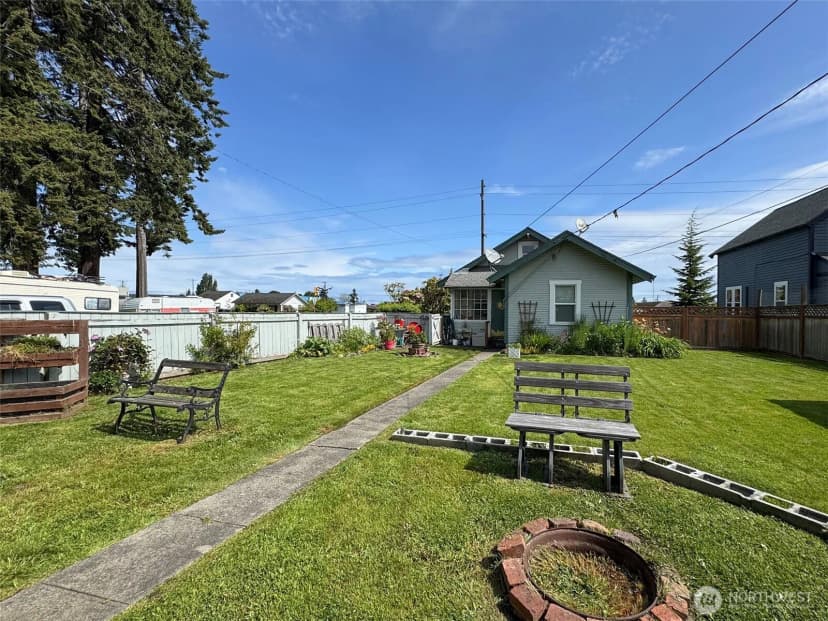 Property photo for 702 E 2nd Street, Port Angeles photo 23